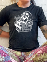 Books With Skull Shirt Unisex