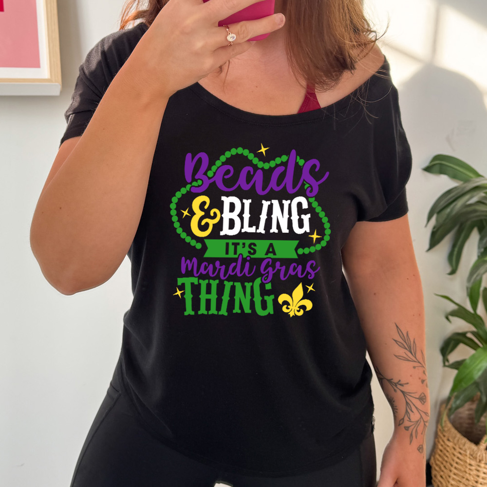 Beads & Bling It's A Mardi Gras Thing | Slouchy Tee