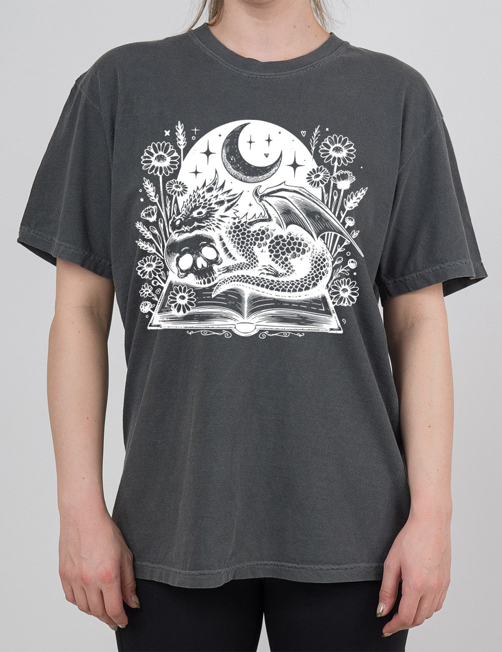 Book Dragon Skull Moon | Modern Tee
